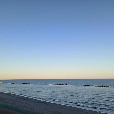 Апартаменты Giovanni In Romantic Adria On The Beach Лидо-ди-Помпоза Экстерьер фото